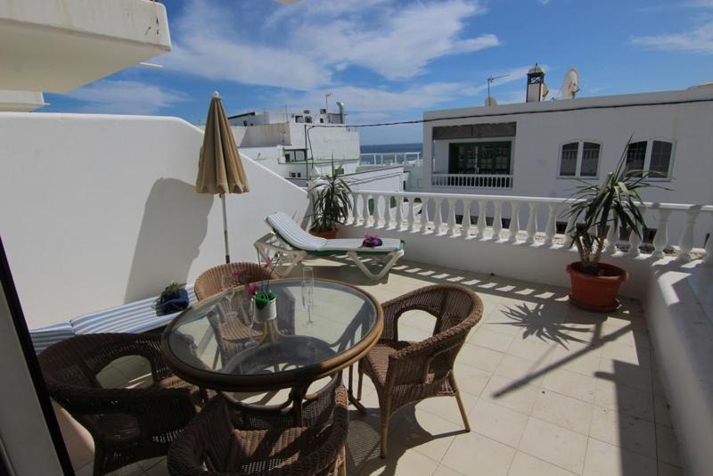 Apartamentos Los Dragos Puerto del Carmen  Bagian luar foto
